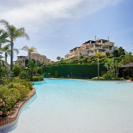 Capanes Del Golf * Benahavis